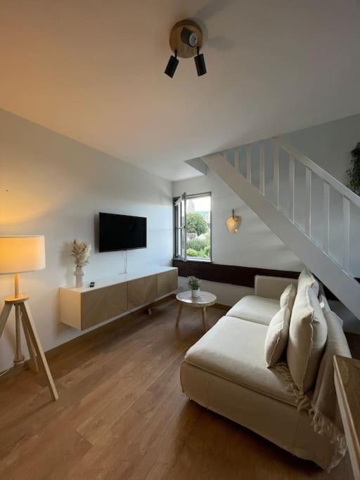 シャルトルDuplex Bord De L'Eure - Parking Inclus - Jolie Vue Sur La Cathedraleアパートメント エクステリア 写真
