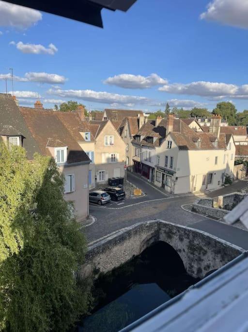 シャルトルDuplex Bord De L'Eure - Parking Inclus - Jolie Vue Sur La Cathedraleアパートメント エクステリア 写真